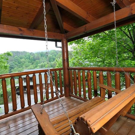 Simply Amazing Villa Pigeon Forge Exterior photo